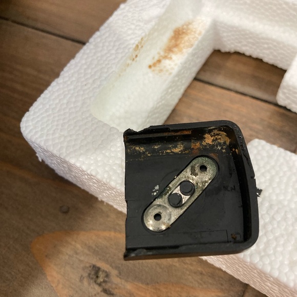 Vintage Kodak Ektralite 10 Camera with Built-In Electronic Flash - Picture 7 of 13